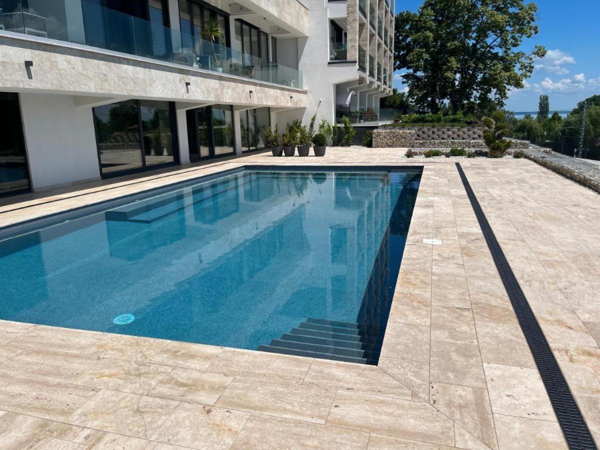 Panorama Deluxe Apartments - Pool & Free Parking Альшоэрш Экстерьер фото